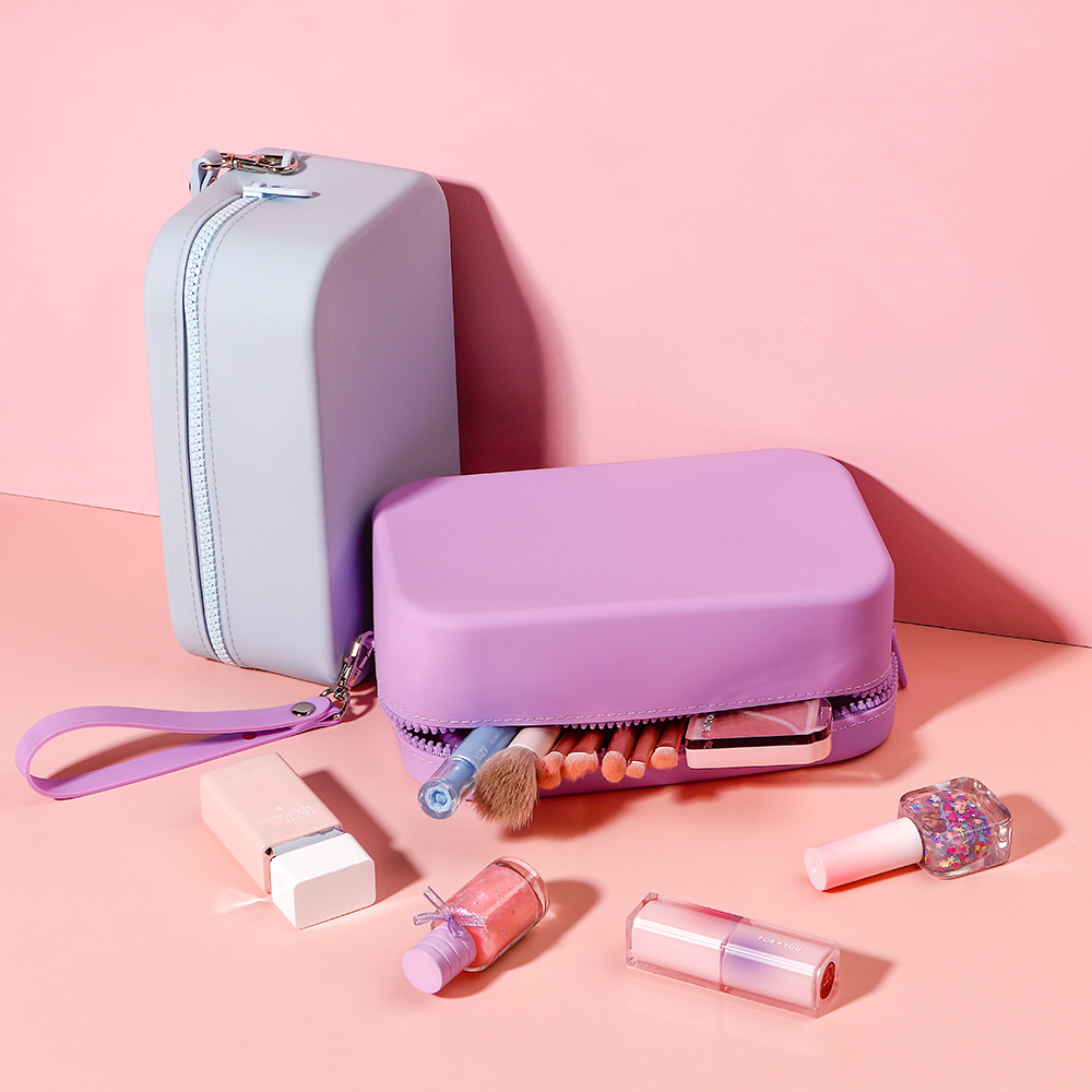 OEM/ODM Accepted Eco-Friendly Zipper Closure Makeup Cosmetic Bag Wholesale Travel Reusable Custom Toiletry Bag with Logo