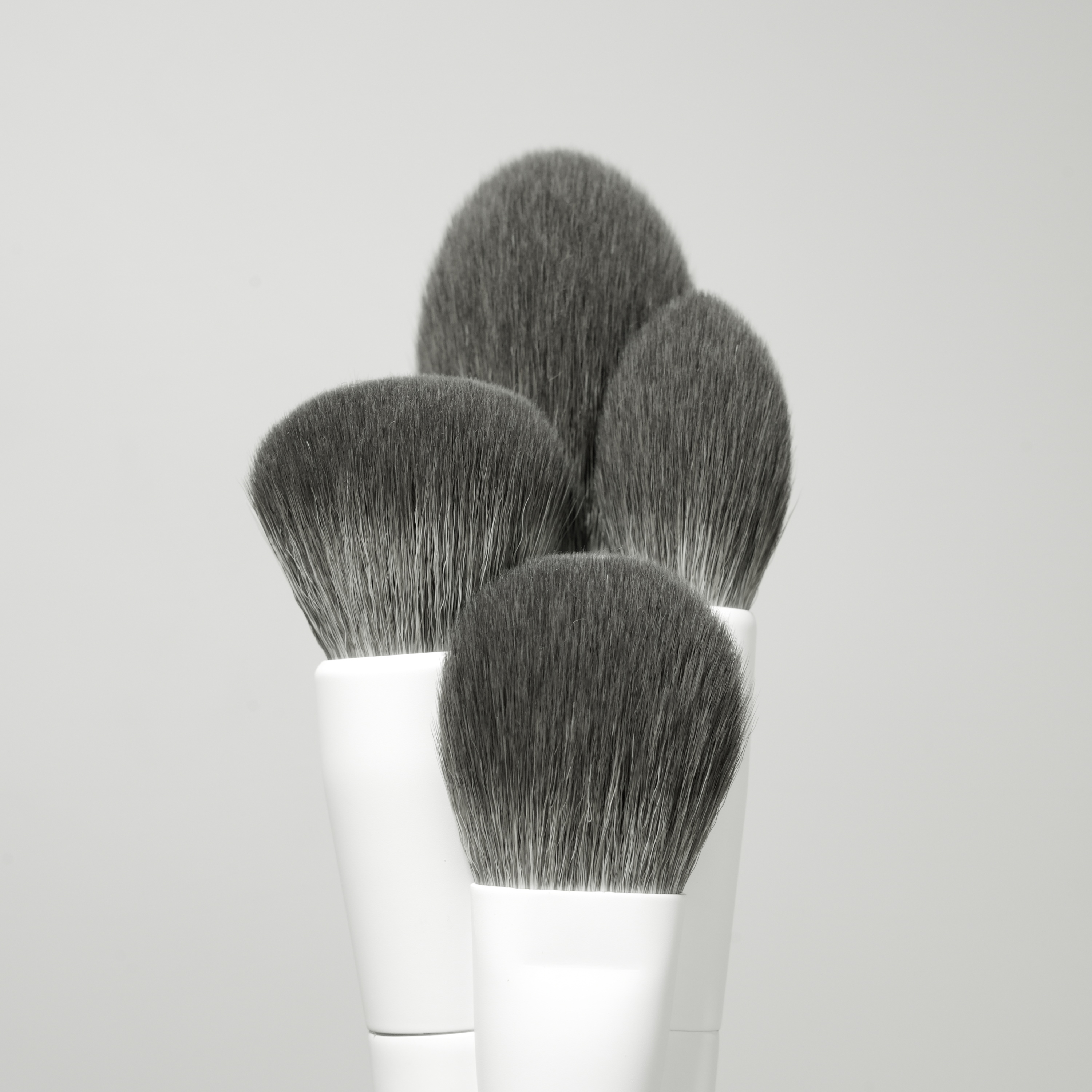 YM High Quality Custom 15-Piece Wood Handle Makeup Brush Set Flat Shape For Face Concealer Eyeliner Eyebrow Cruelty-Free Vegan