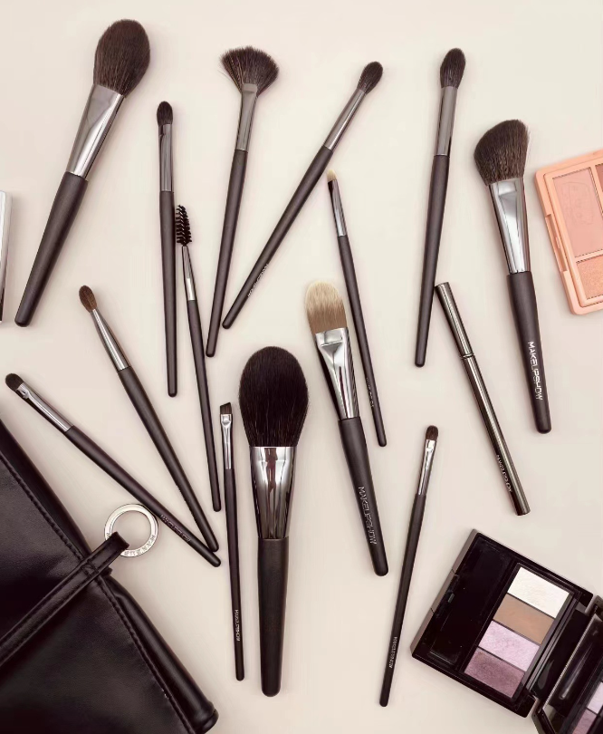Makeup Brush Set View 5