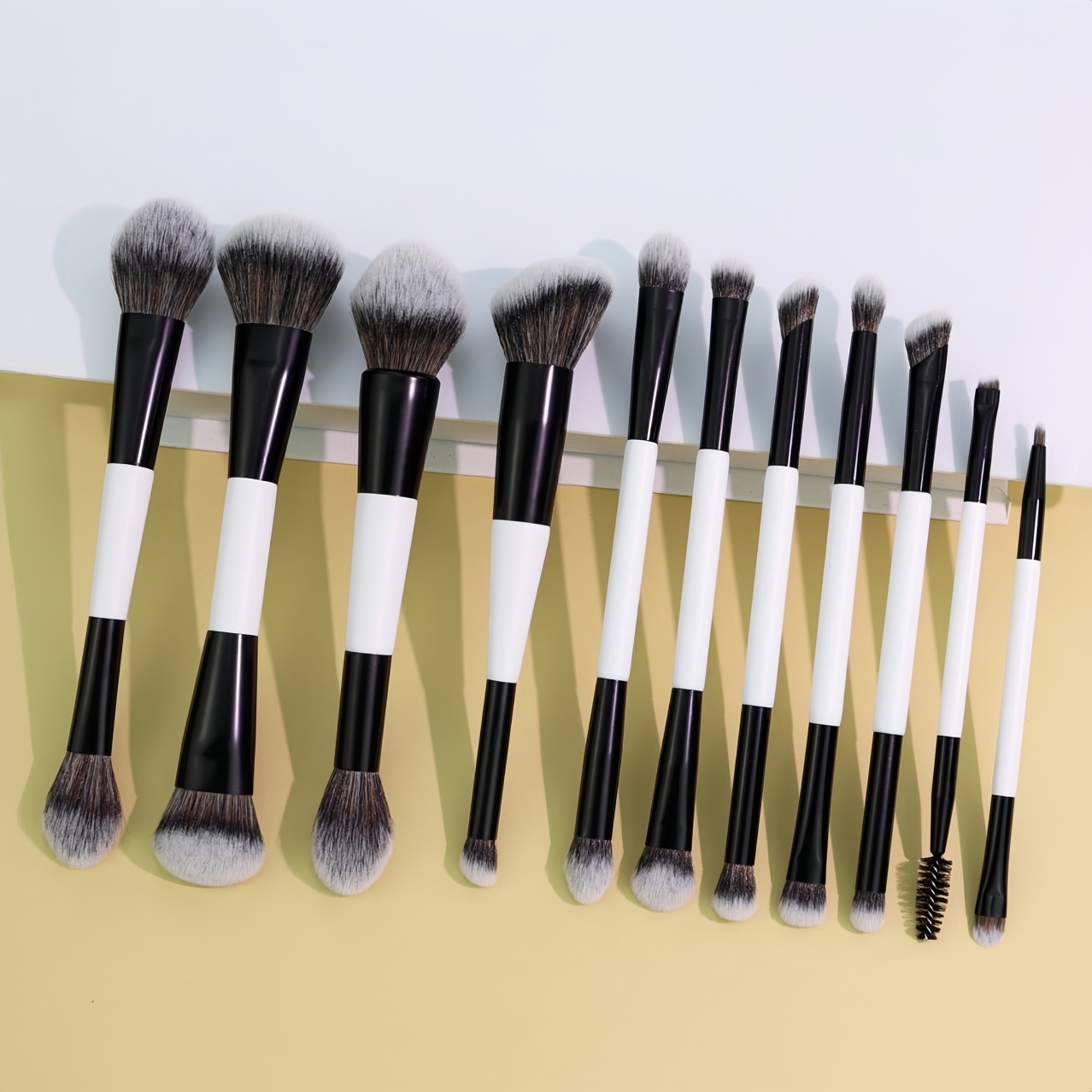 Popular 11PCS Dual Ended Foundation Powder Contour Concealer Eye Makeup Brush Black White Wooden Handle Professional Brushes Set