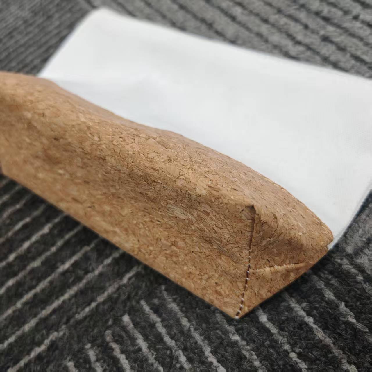 Custom Branded New Eco-friendly Cork Cotton Canvas Makeup Cosmetic Bag Zipper Pouch for Travel Skincare Makeup Brands