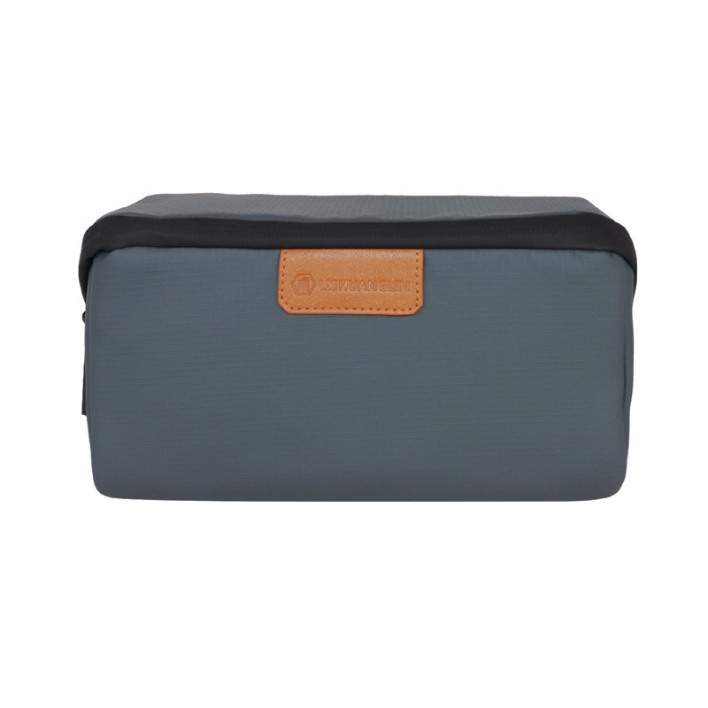 Custom Logo Luxury Traveling Shampoo Skincare Bottle Cosmetic Accessories Travel Kit Nylon Toiletry Bag Waterproof