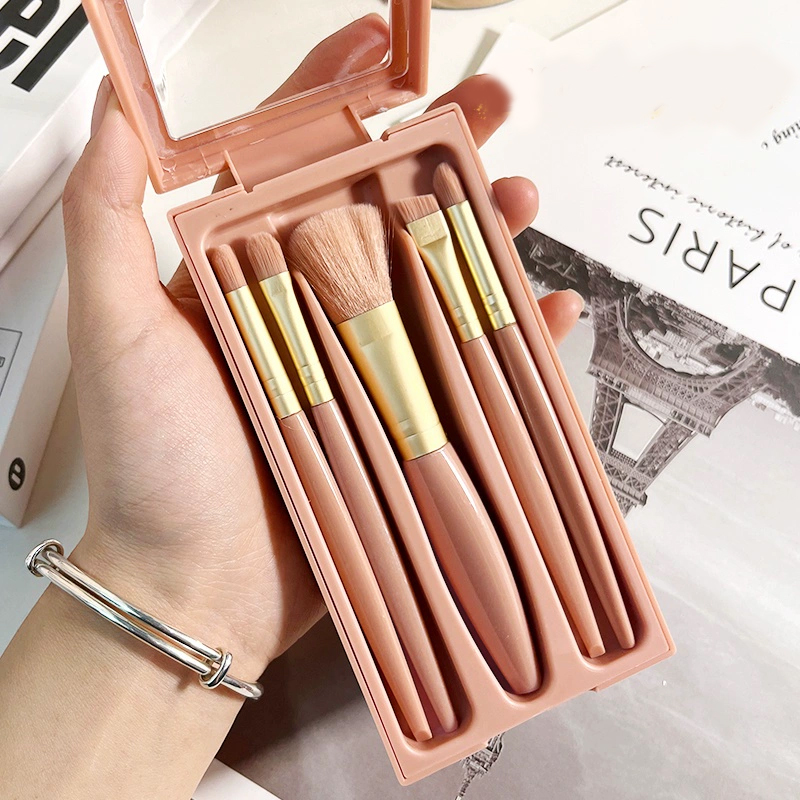 Professional 5-Piece Makeup Brush Set with Soft and Full Bristles Fan Style Convenient Storage Case