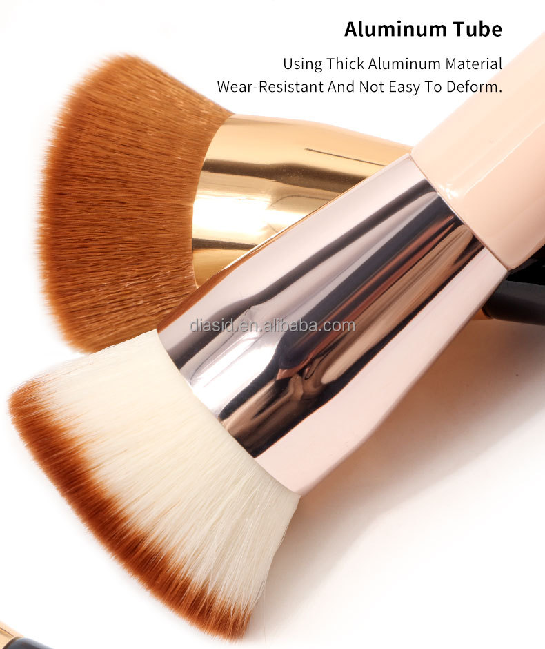 Flat Top Foundation Brush