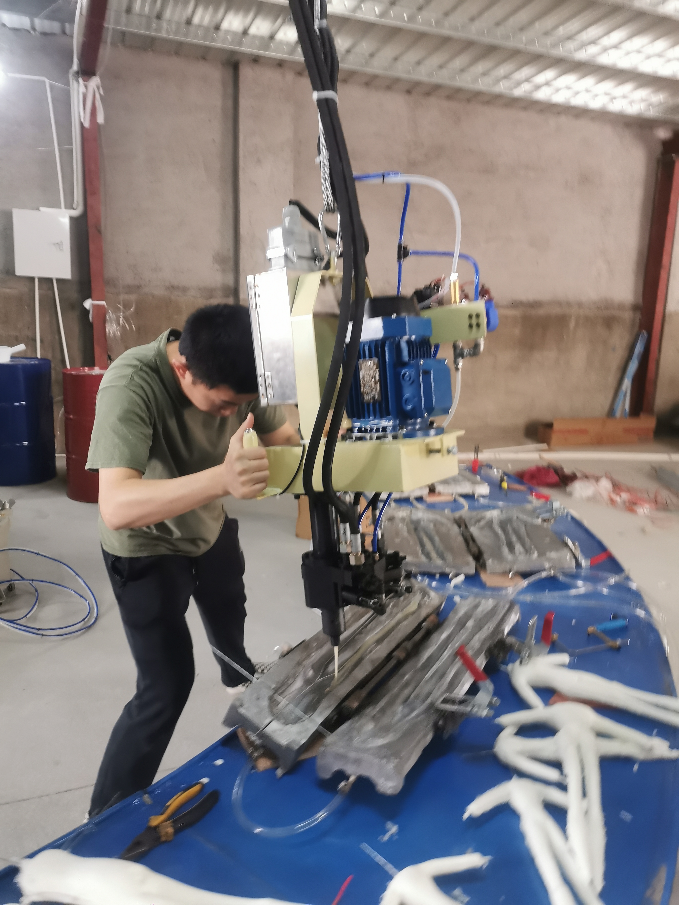New Condition Powder Makeup Sponge Foaming Machine PU Polyurethane Pillow Mattress Making Foam Injected Machine Pump Motor PLC