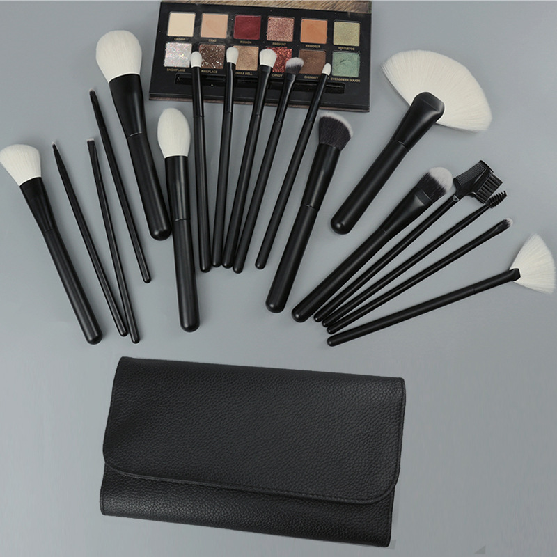 18Pcs New Colorful Custom Logo Silicone Fan Makeup Brush Extra Long Handle Laser Logo Storage Manufacturers China Wholesale 2025