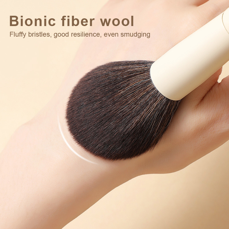 High Quality 13pcs Custom Logo Wood Makeup Brush Set Full Set Of Soft Loose Foundation Blush Eye Shadow Highlighter Brush Set