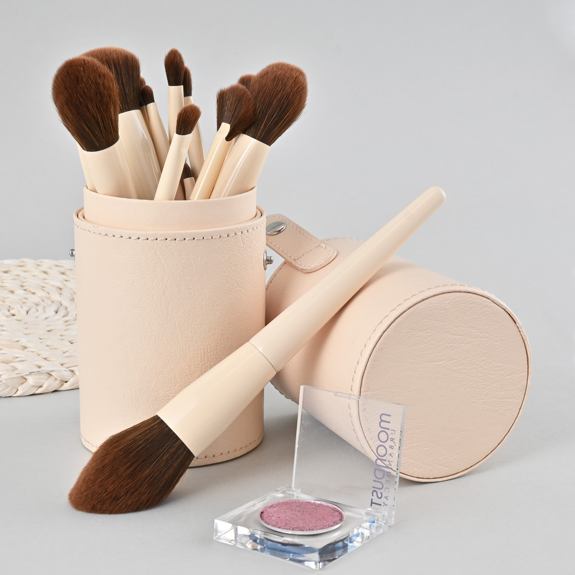 Wholesale High Quality Cruelty Free Vegan Luxury Wood Handle Synthetic Hair Cosmetic Brushes Custom Logo Private Label Face