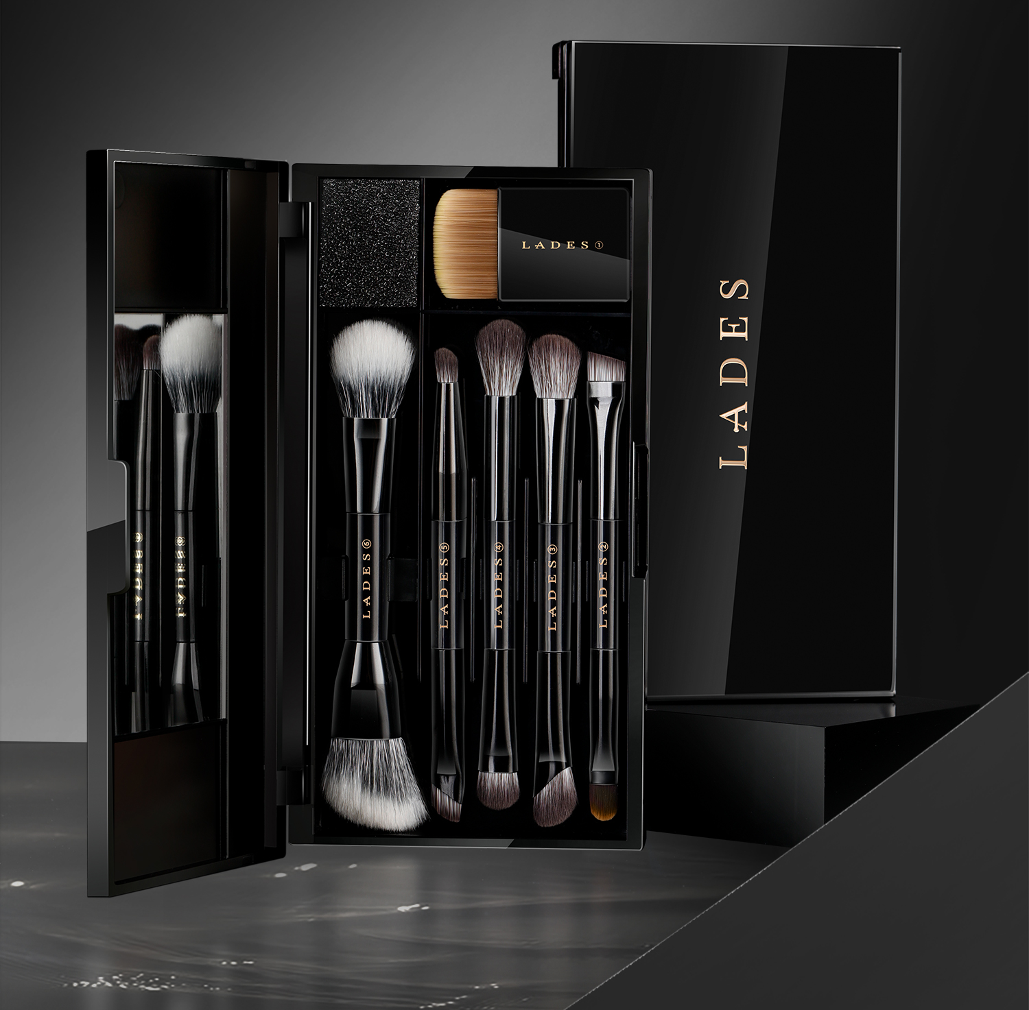 Professional Makeup Brush View 2