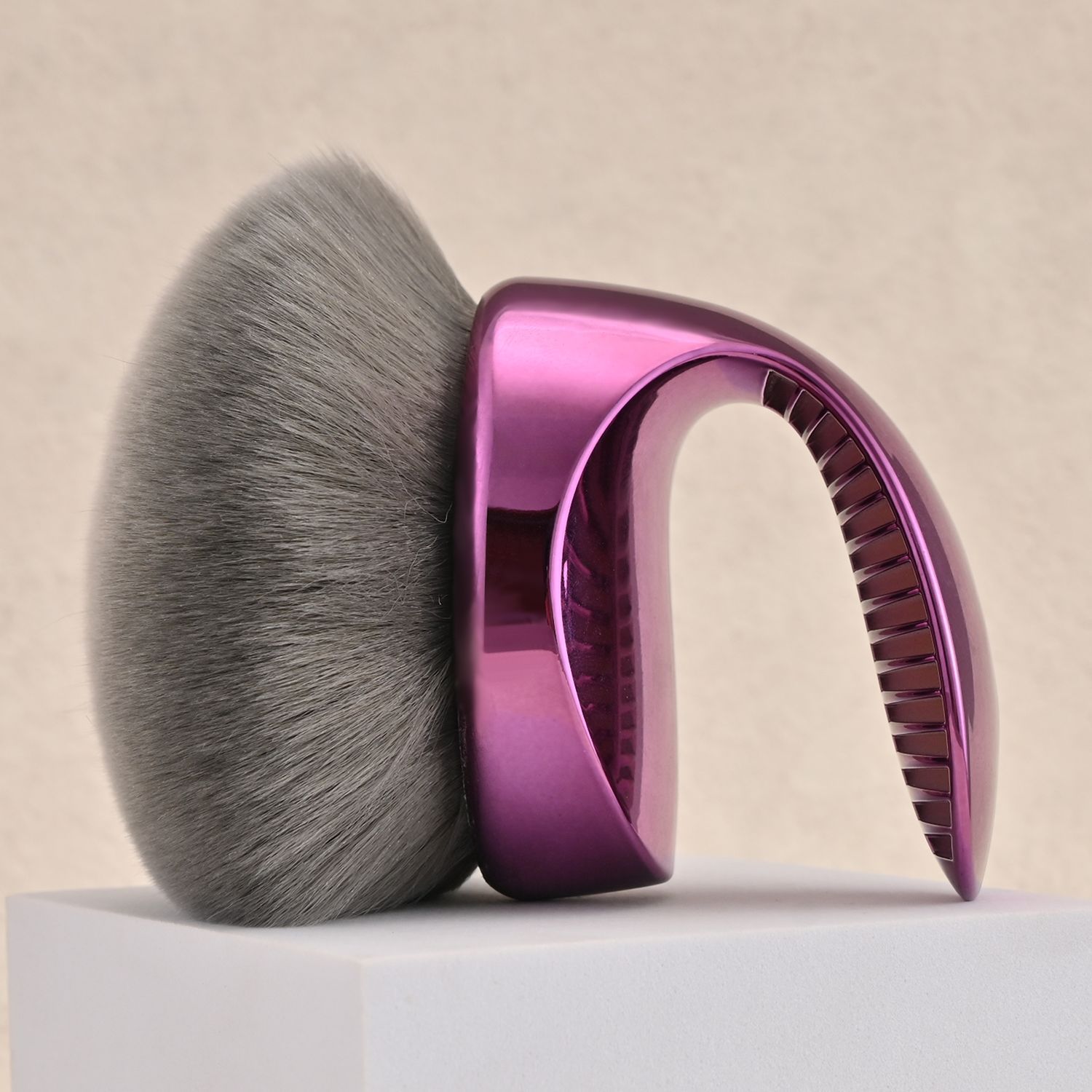 Makeup Brush Image 5