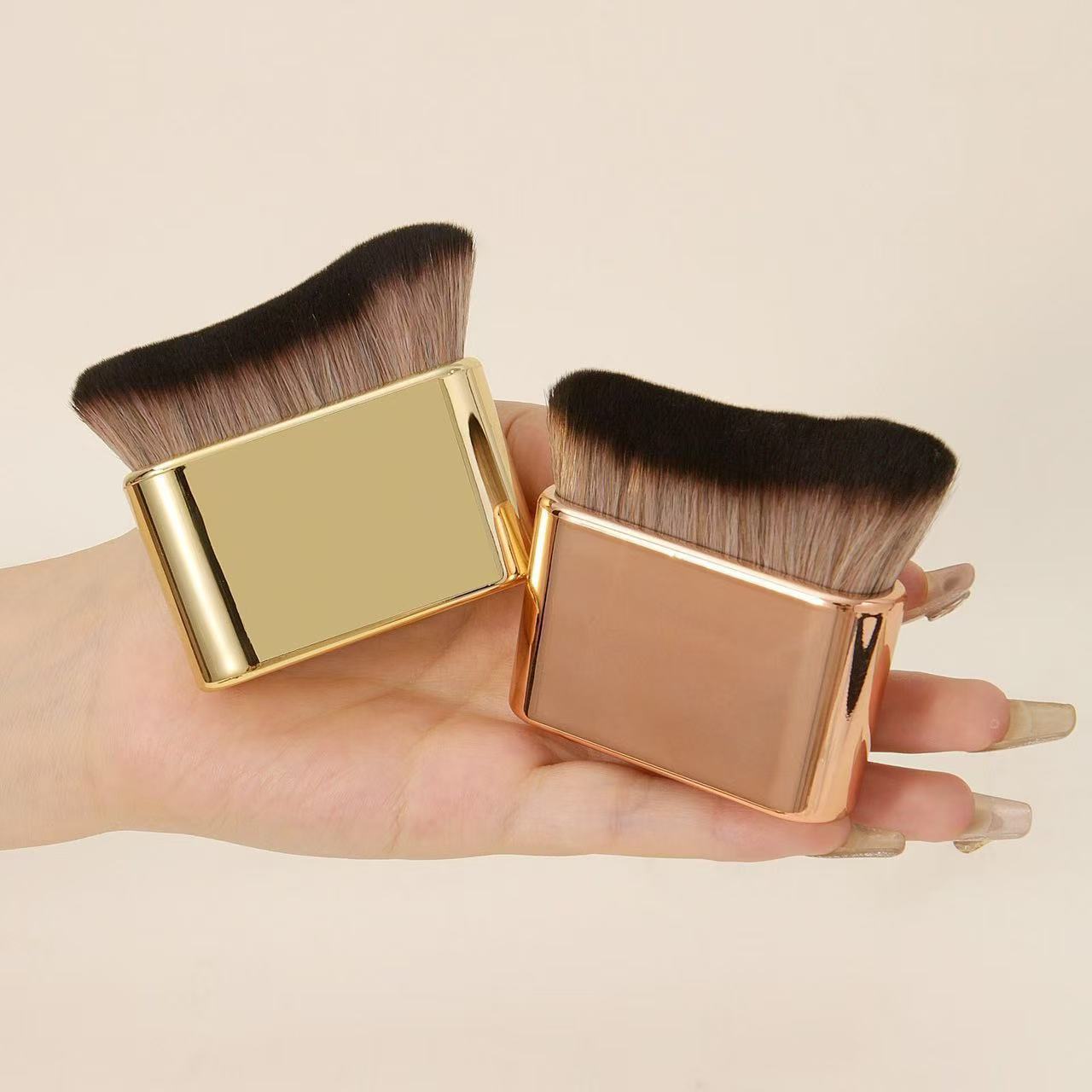 Custom logo Private Label Wave-shaped Synthetic Hair Angular Blush Cosmetic Brush for Face Foundation Plastic Handle