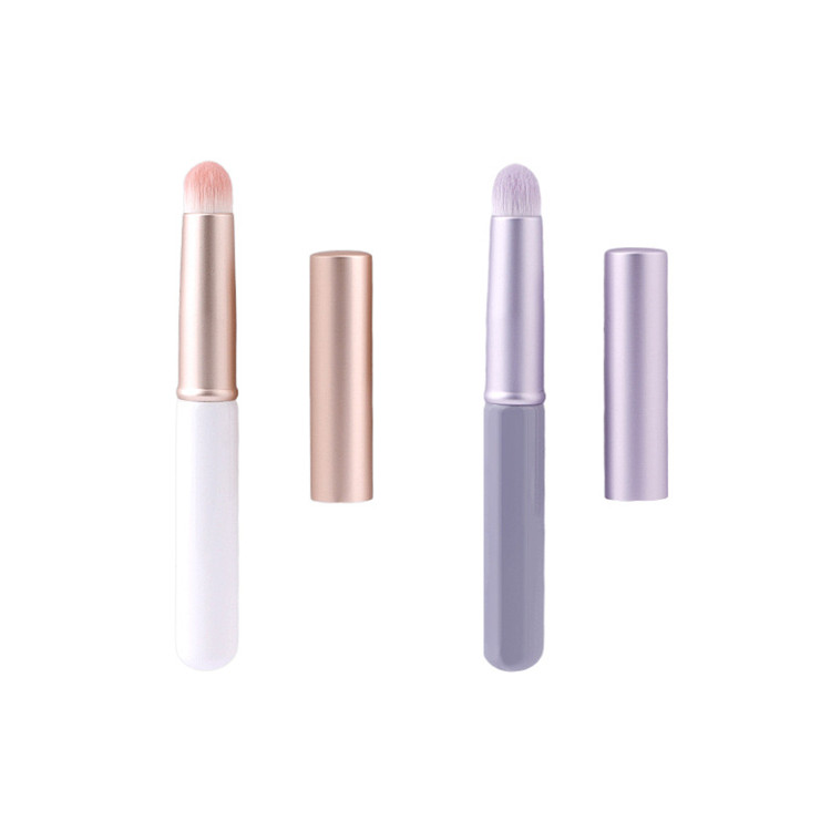 Custom Lip Brush