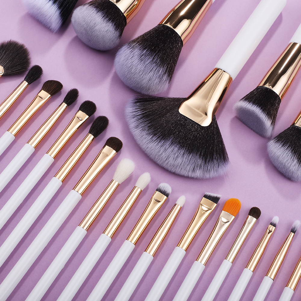Custom 32pcs Professional Cosmetic Luxury White Gold Soft Natural/Synthetic Hair Complete Facial Makeup Brushes Set OEM/ODM