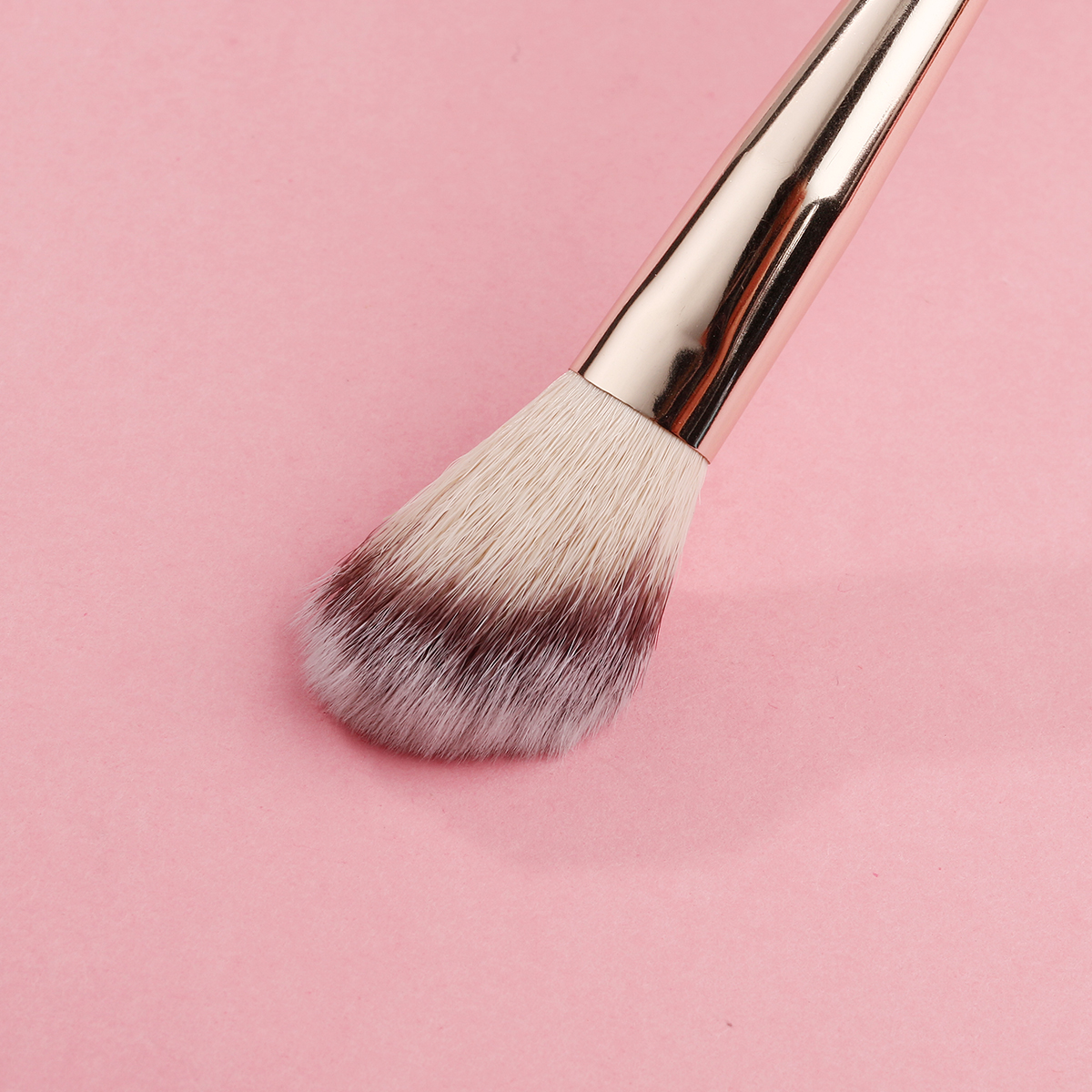 Premium Makeup Brushes Wholesale High Quality Single Angled Cosmetic Blush Contour Brush Private Label Wholesale Bulk