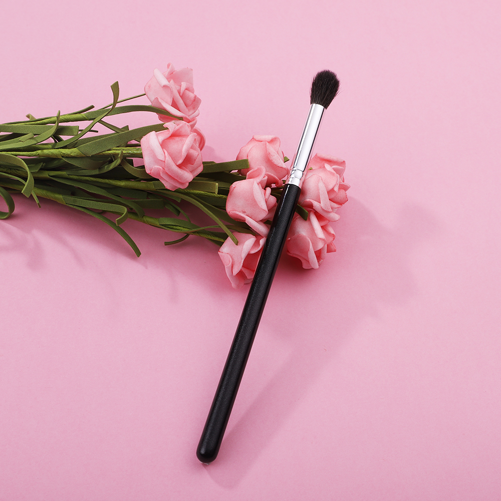 Professional Single Eyeshadow Brush Soft Natural Goat Hair Fluffy Bristle Custom Round Head Eye Blending Brush Factory Sale