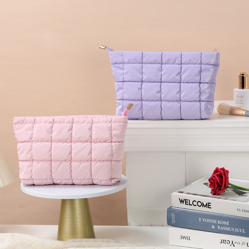 Wholesale Price OEM ODM Student Women Storage Makeup Bags Cosmetic Pouch Bags Organizer With Logo