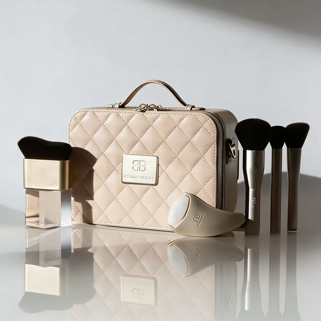 Source Factory Luxury Makeup Brush Jade Roller Beauty Set with Quilted Cosmetic Case Wholesale Custom