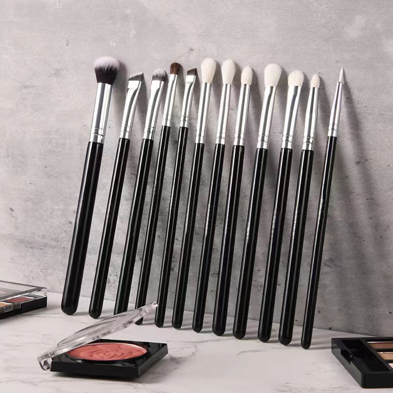 Eye Shadow Blending Brush