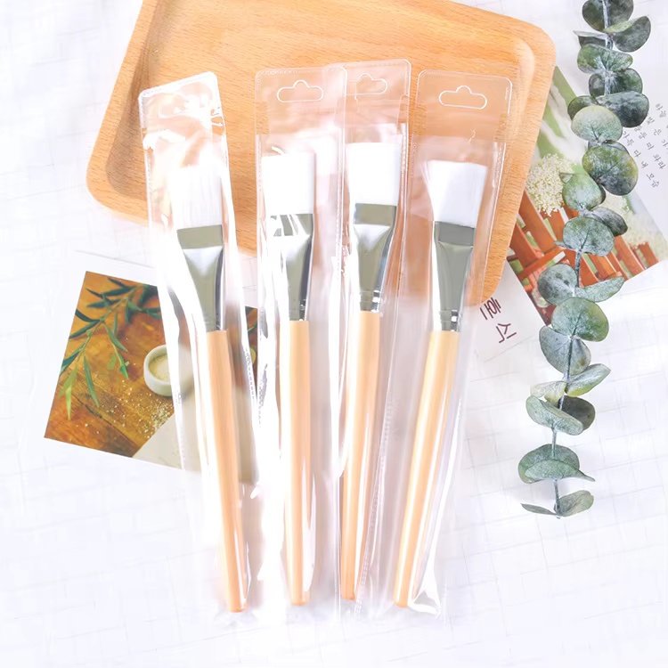Eco Friendly Bamboo Beauty Face Mask Brush Wood Handle Vegan Natural Wooden Facial Applicator