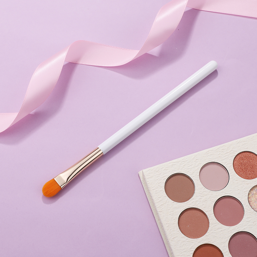 New Arrival Gold Luxury Single One Brush Lipstick Applicator Makeup Tools Smooth Touch Concealer Brushes Customized