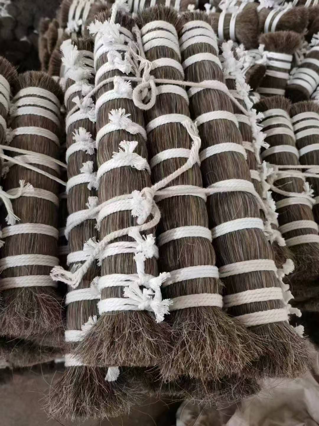 Natural Horse Hair Bristles for Makeup Brush Cosmetic Brush Filament Soft Durable OEM ODM Manufacturer Wholesale Supply Export