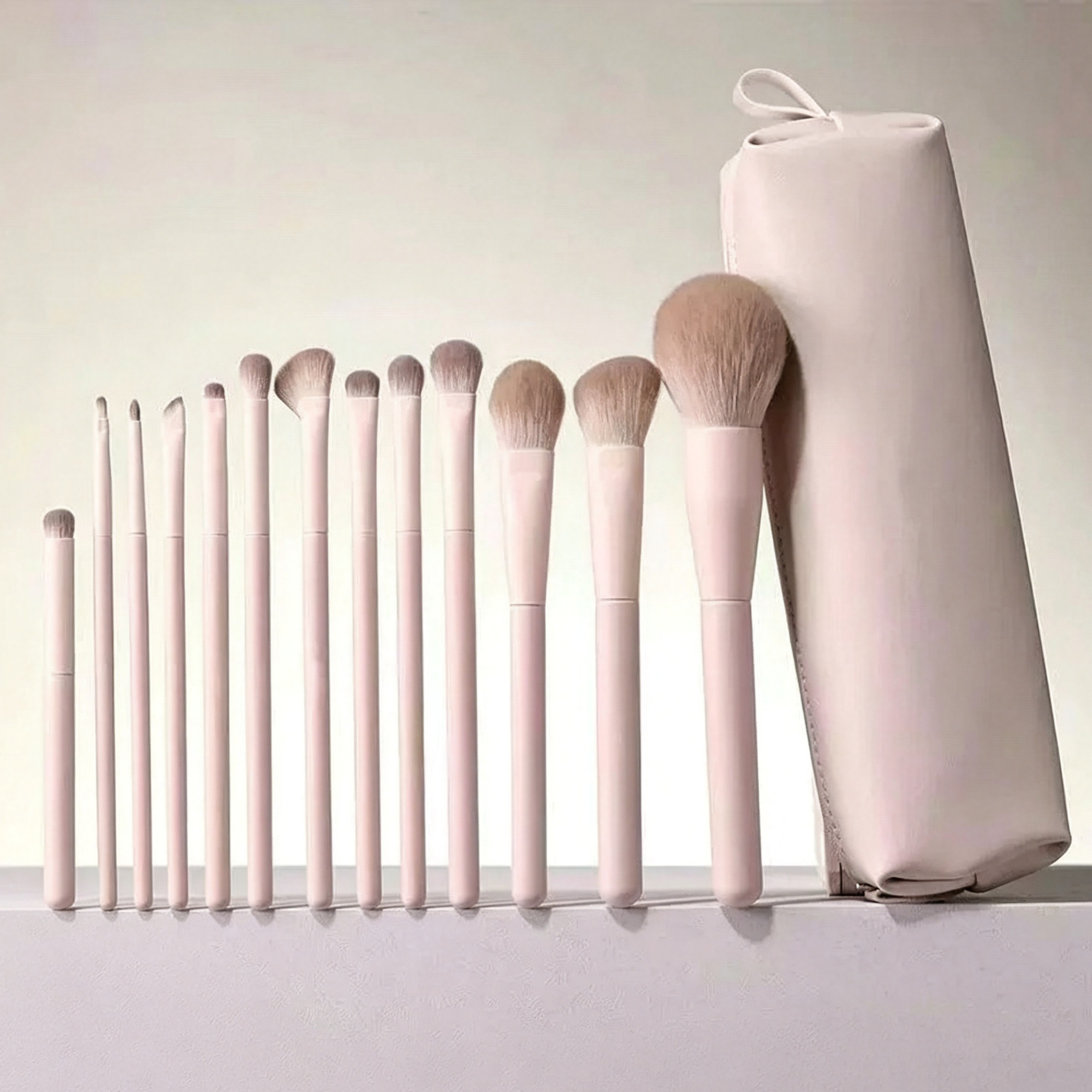 13 Pcs Vegan Synthetic Hair Fan Brush Makeup Brushes Set Luxury Pink Custom Private Label High Quality Plastic Handle Eye Face