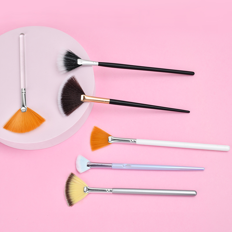 Makeup Brush Image 8