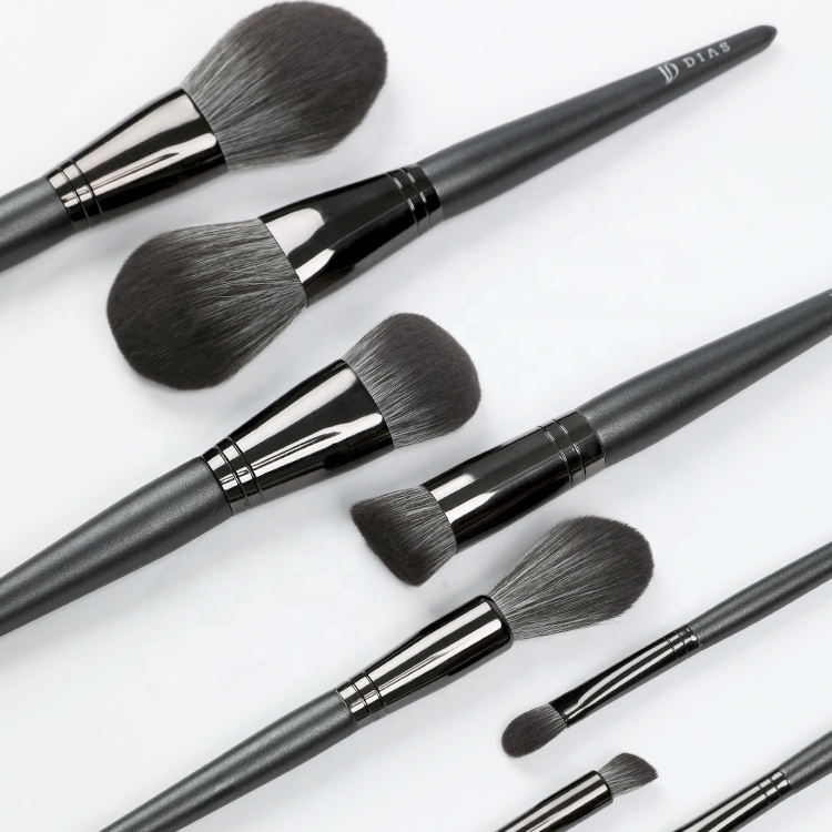 High Quality 12pcs Wholesale Synthetic Fiber Hair Private Label Professional Vegan Luxury Black Custom Logo Makeup Brushes Set