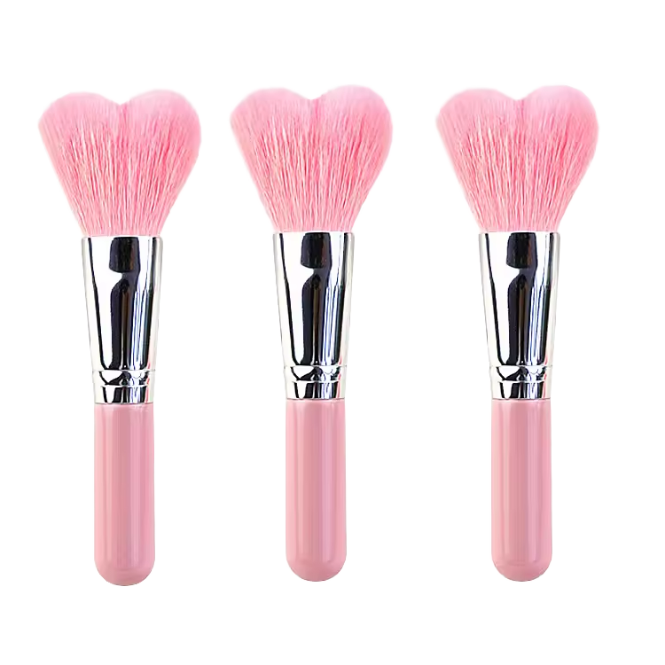 High Quality Luxury Professional Makeup Brush Set Pink Wood Handle Heart-Shaped Blusher for Face Synthetic Hair Accessory
