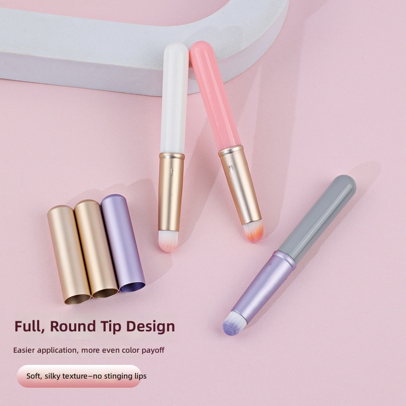 Synthetic Fiber Lip Brush with Cap Plastic Handle Multi Use Makeup Tool Factory Direct Wholesale Single Piece