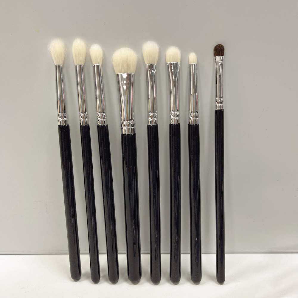 Professional High Quality Black Vegan Private Label Wooden Luxury Single Eye Liner Makeup Brushes