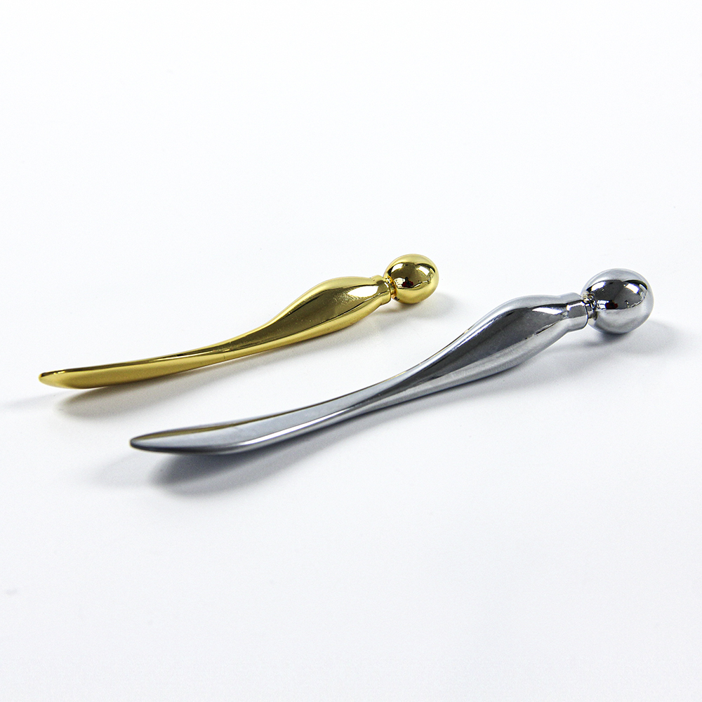 Luxury Metal Gold Plastic Lifting Face Cream Applicator Beauty Scoop Lip Cream Spoon Metal Silver Cream Metal Cosmetic Spatula