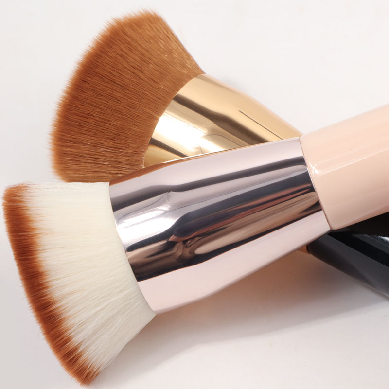 High Quality Professional OEM/ODM Cosmetic Brushes Soft Synthetic Brush Bulk Flat Top Foundation Brush for Face &amp; Concealer