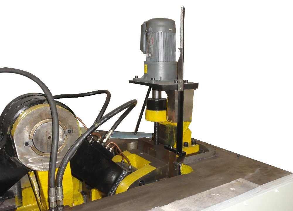 150t Aluminium Tube Punching Machine