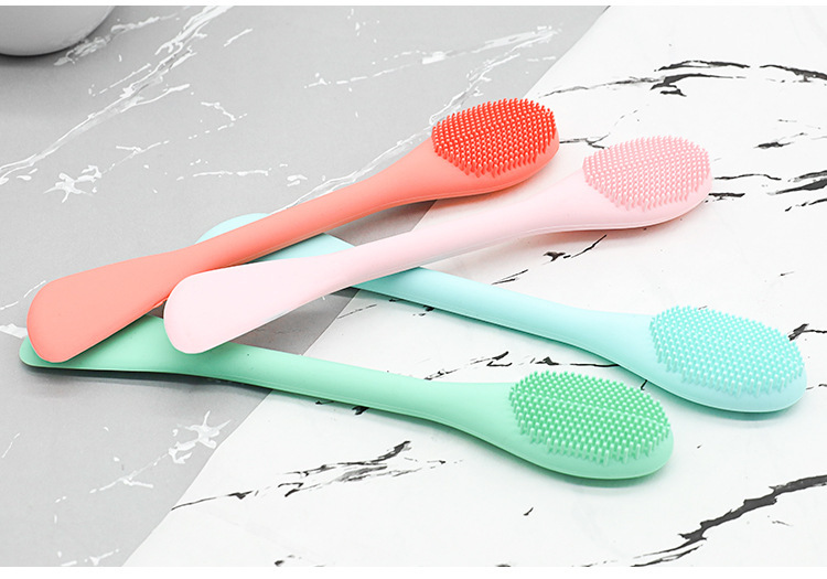 Facial Mask Applicator Detail 5
