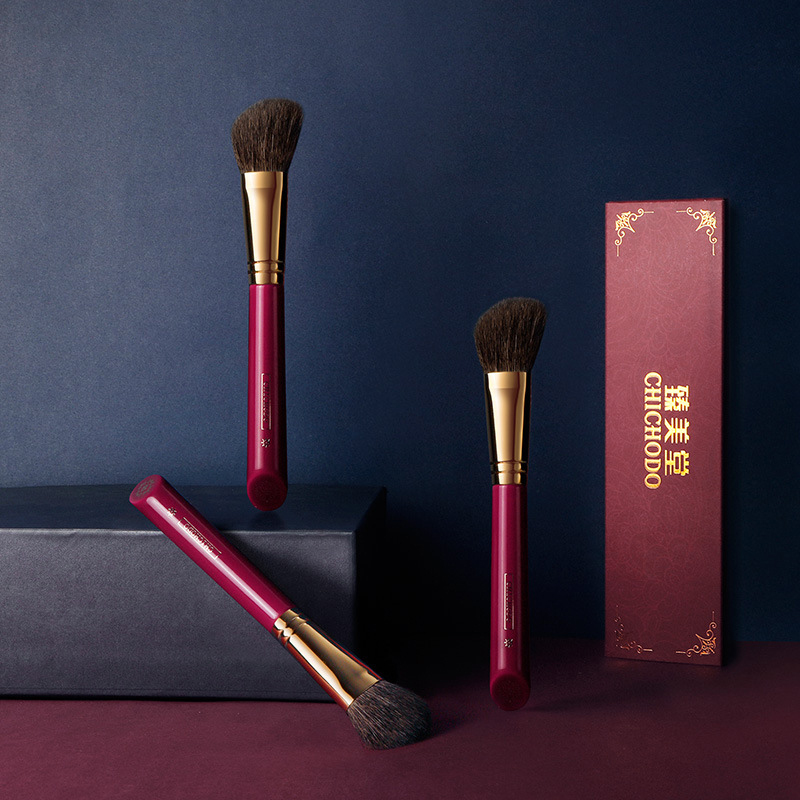 05 Angled Contouring Brush Natural Hair Copper Tube Solid Wood Baking Paint Handle Red Rose Series Luxury Makeup Brushes