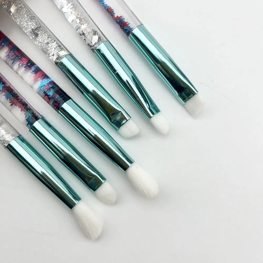 Cosmetic Kit Manufacturing Enhanced Color Development Makeup Kabuki Brush