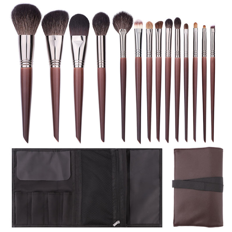 Makeup Brush Set Image 5