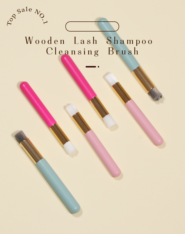 Eyelash Cleaning Brush Showcase 1