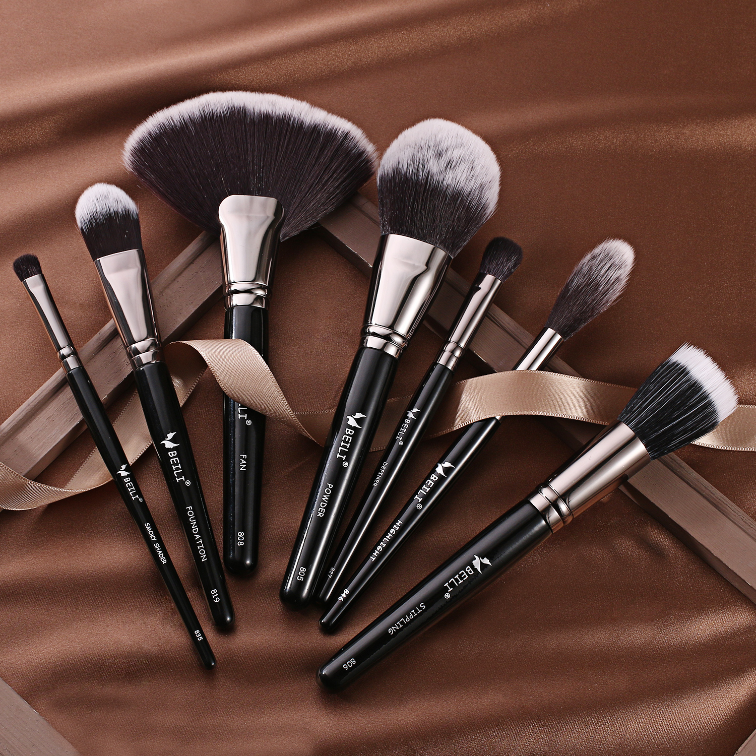 Professional 40pcs Custom logo Make up Brushes Black Wood Handle Natural Hair Cosmetic Makeup Brush Set Private Label