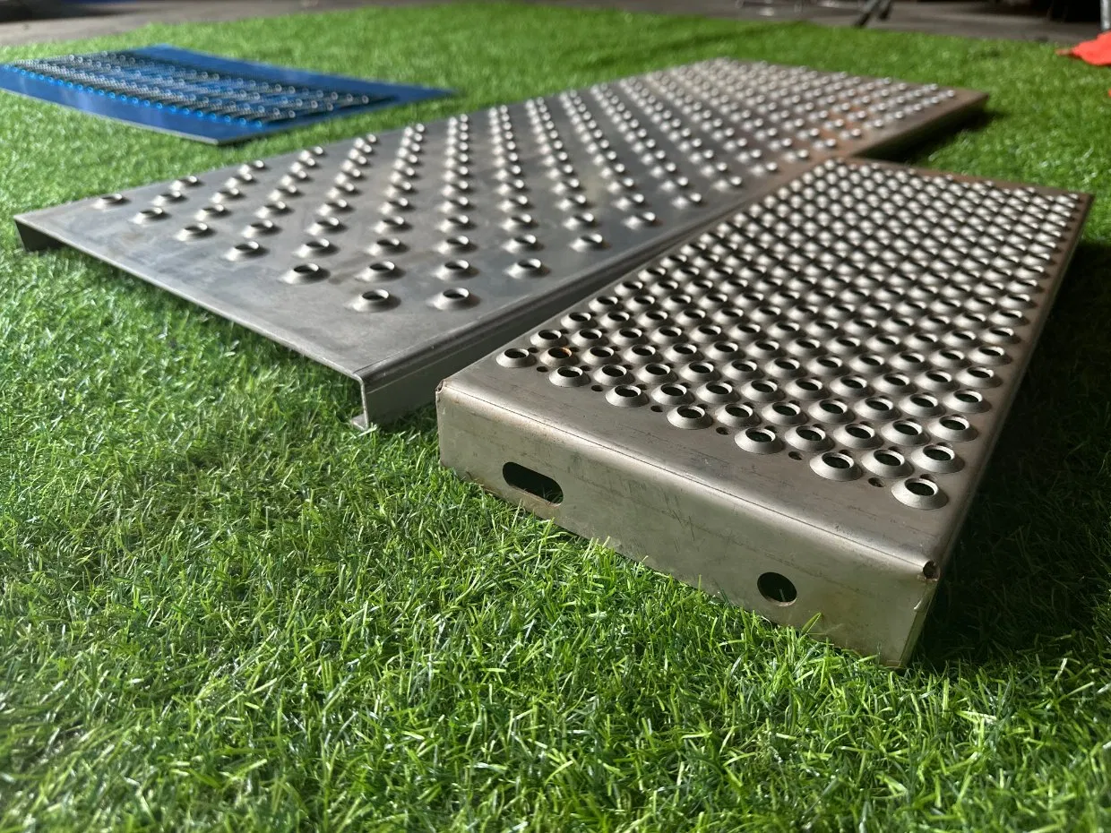 Premium Anti-Skip Aluminum Grating Mesh Your Safety Flooring Solution