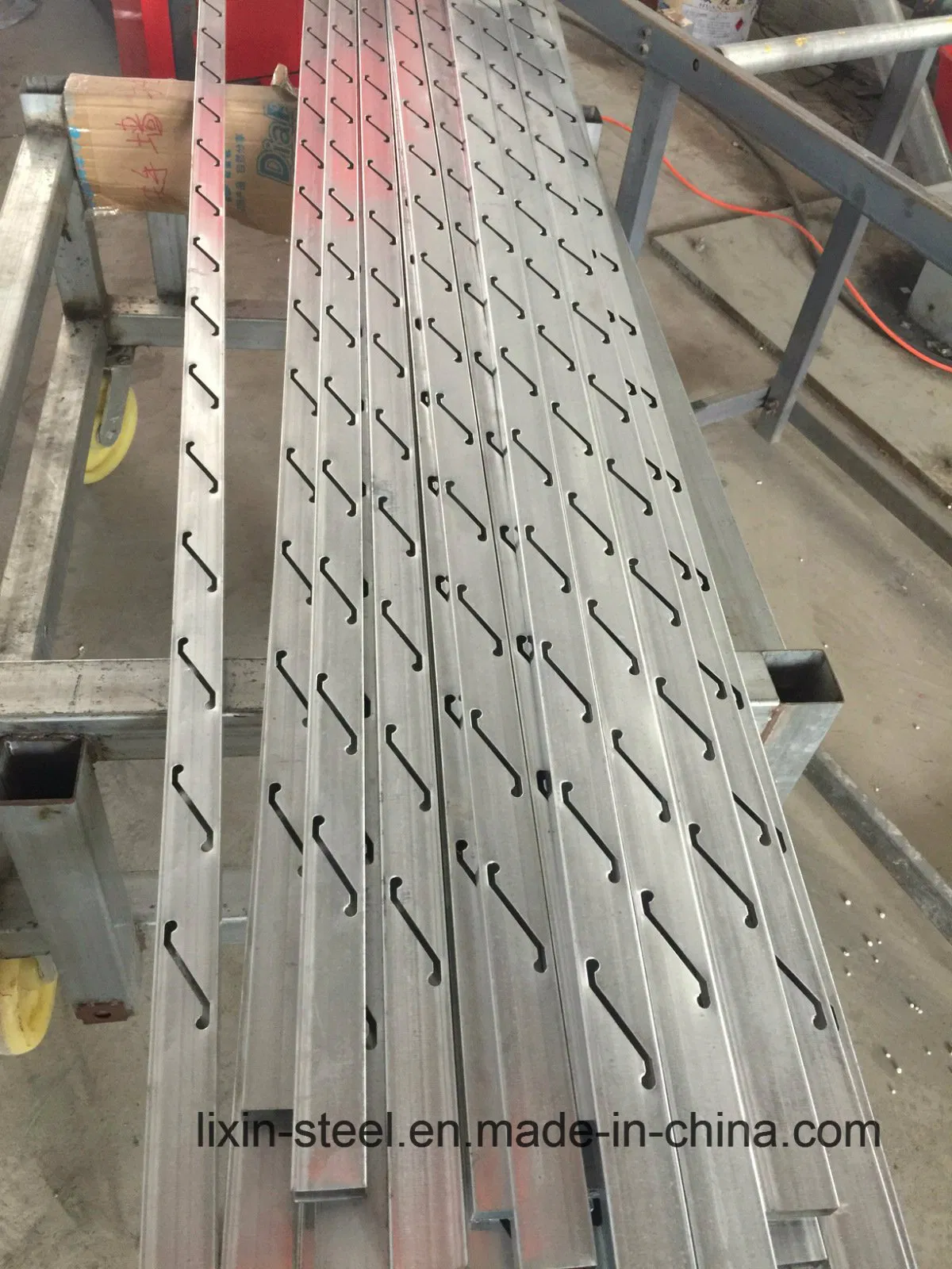 Aluminium Grating as Good Looking Low Cost Building Materials