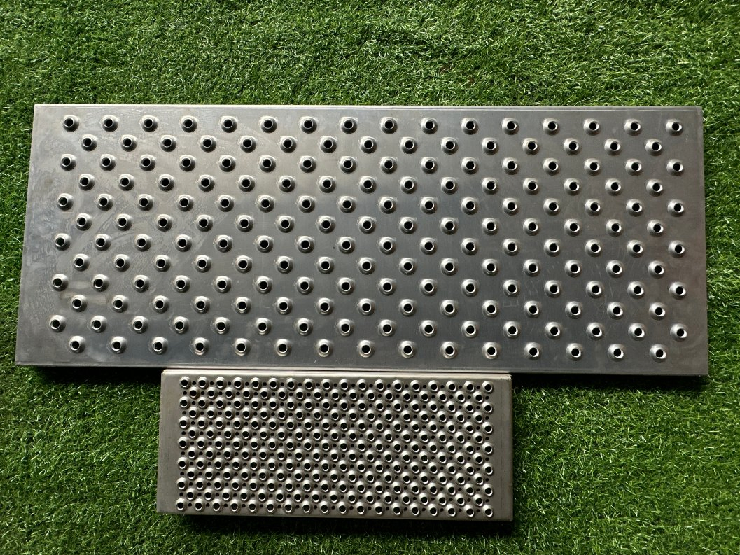 Premium Anti-Skip Aluminum Grating Mesh Your Safety Flooring Solution