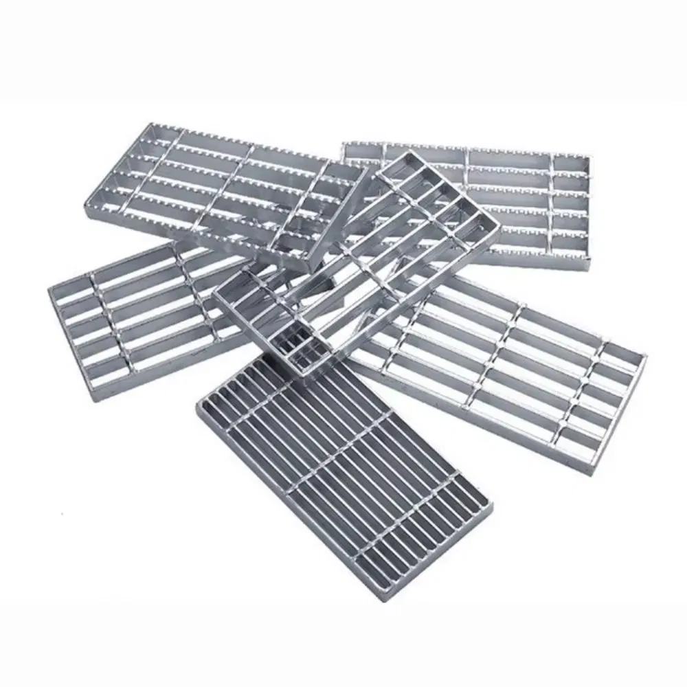 Durable Galvanized Grating Steps for Industrial Walkway Solutions