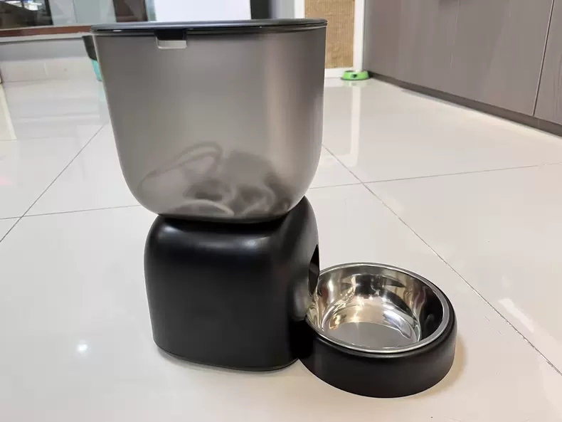 10 Second Voice Playback Recording Smart Pet Feeder for Dry Food