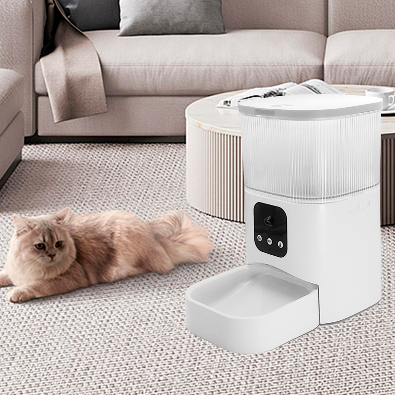 Automatic Smart Pet Feeder with Accurate Portion Control System