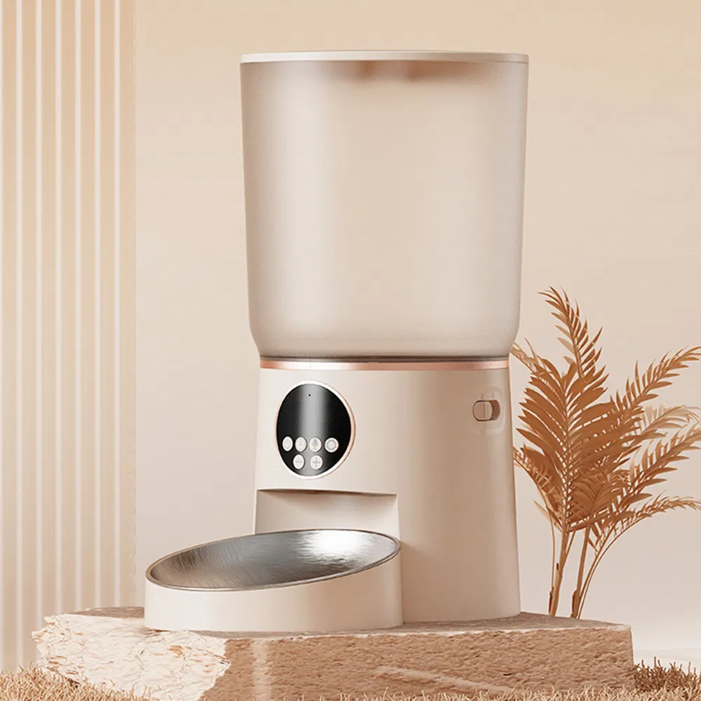 Smart Pet Feeder View 2