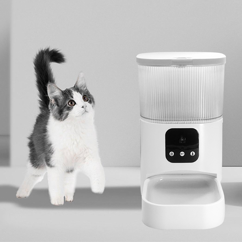 Advanced Automatic Pet Feeder with Voice Control and Recording
