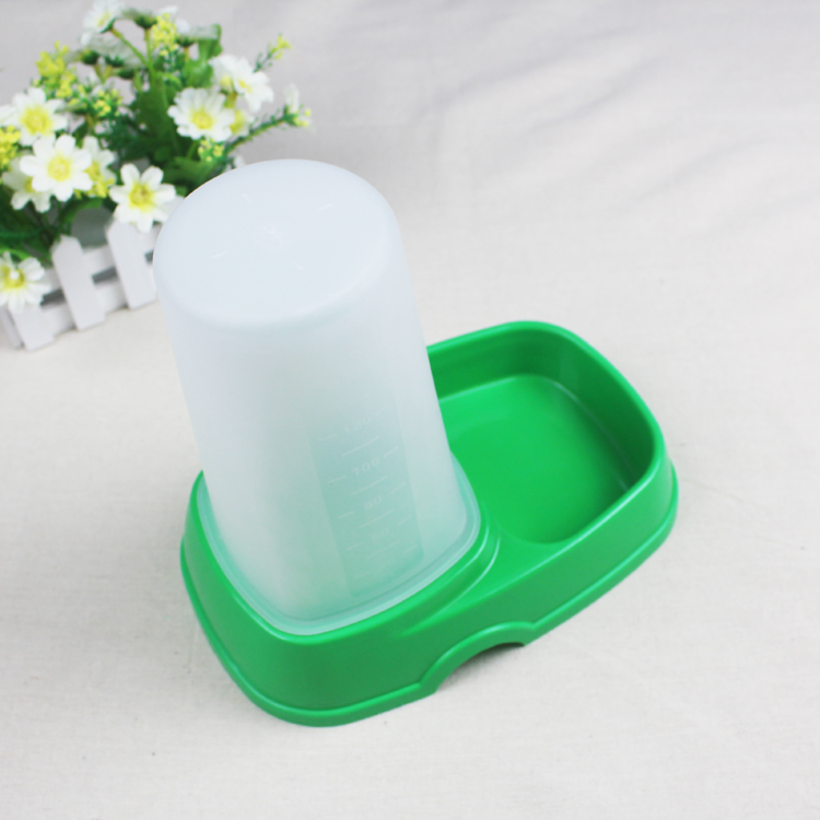 Large Capacity Automatic Plastic Pet Food Bowl Cat Eating Food Dispenser Colorful Dog Feeder
