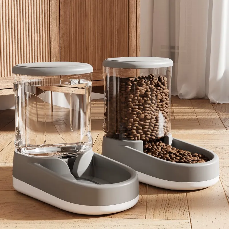 Pet Feeder Display 4